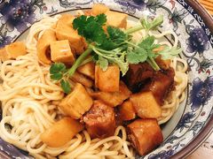 鸡骨酱面-九斤黄三黄鸡专卖店