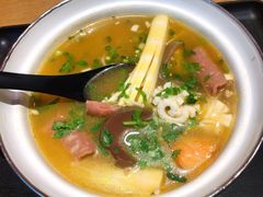 -小蛮椒麻辣烫·麻辣拌(青浦宝龙店)