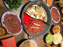 -萍姐火锅·公路夜市(武汉首店)