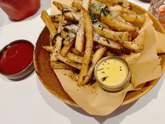 -斯普汇生蚝牛排馆(中骏世界城店)