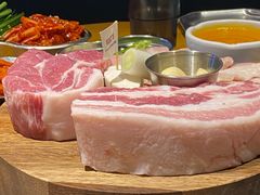 -唯成•韩国炭火烤肉 유성고기