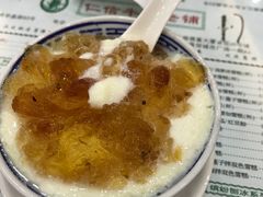 桃胶双皮奶-仁信老铺(华盖路店)