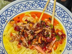 -李与白包子铺(桐梓林店)