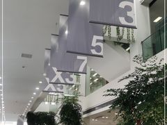 -上海宝宁宝马4S店