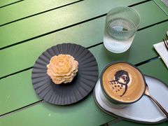 -潮一不贰·法式甜品·生日蛋糕·西式简餐(外滩店)