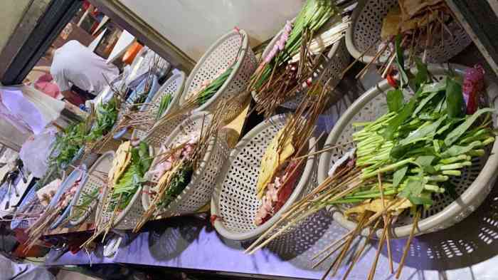 红姨烧烤-"之前朋友说这个烧烤好吃,我就去找,在巷子.