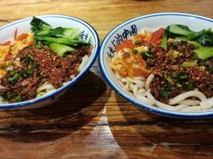 三合一棍棍面-老白家面馆(测绘东路总店)