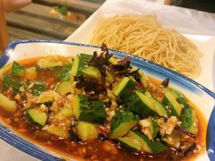 -霄汉牛三鲜湖北砂锅菜(万松园2店)