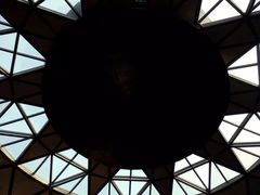 -上海滴水湖皇冠假日酒店