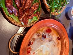 -阿婆情腊排骨火锅·野生菌季(古城旗舰店)