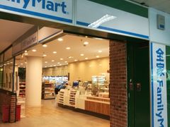 -全家便利店(上海南站站店)