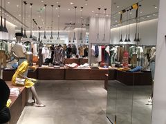 -URBAN REVIVO(西安Momopark店)
