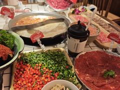 -热火朝天鲜切牛肉火锅(南强街巷店)