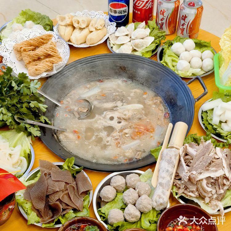 大学城的羊肉火锅太好吃了!!!学生党有口福啦