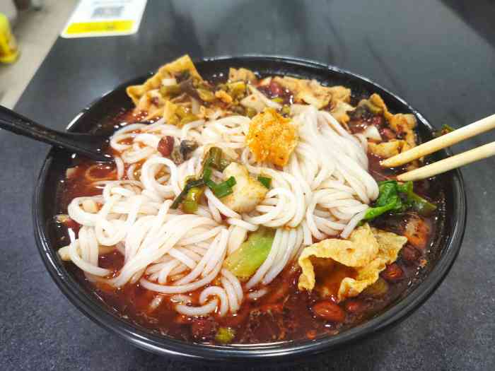 丽米螺蛳粉(周浦店)-"中午在小上海步行街附近,看了下点评,发现.