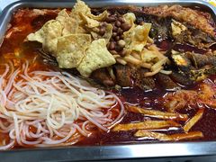 -在巷子里的烤肉店·螺蛳粉烤鱼·牛蛙(和美城店)