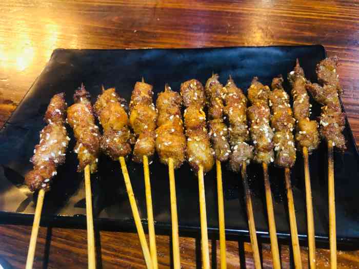 木生火烧烤主题专门店(总店)-"羊肉串一般,烤生蚝很新鲜很好吃,我不