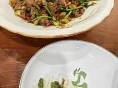 -湖南人家湘菜馆(镇江路店)
