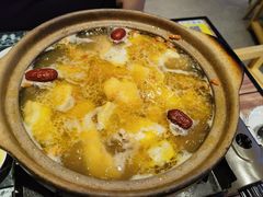招牌花雕醉鸡煲-威皇广福和小海鲜(安远路店)