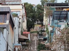 -彳亍咖啡·这里(水湾路店)