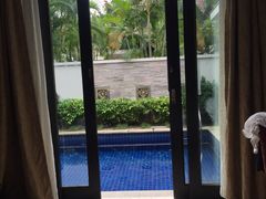 -三亚湾海居铂尔曼度假酒店