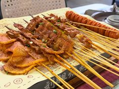-刘姐啤酒鱼民族演艺餐厅(西街总店)