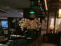 -八府香鸭·啫啫煲(华山路店)