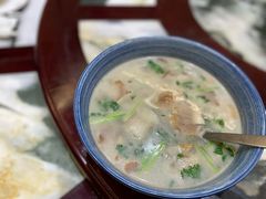 -蔼若春.传承三十年云南菜(金碧公园店)
