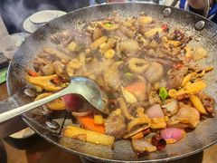 -富正毅三下锅·湘西韵味(天门山索道店)