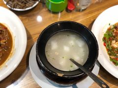 白萝卜骨头汤-祥老弟老信丰萝卜饺旗舰店(建设路二分店)