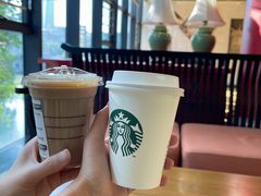 -星巴克(南宁民歌湖店)