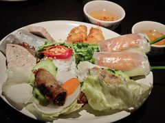 -大头虾越式风味餐厅(光明广场店)