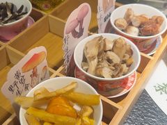 -菌自由丨野生菌火锅特色庭院餐厅(丽江古城店)