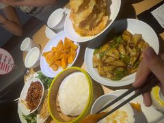 -关东小磨东北菜(上海长风大悦城店)