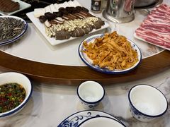 -朴小妹人参鸡汤火锅(长白山万达店)
