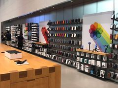 -Apple零售店(华贸购物中心店)