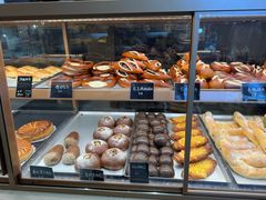 -Dough&Joe团憩(瑞虹天地月亮湾店)