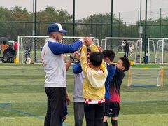 -Riverside河畔少儿足球培训(前滩店)