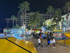 -观澜湖新城运动奥莱区