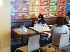 大堂-麦当劳(百荣世贸商城店)