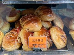 豆沙麦包-金狮饼店(关闸马路店)