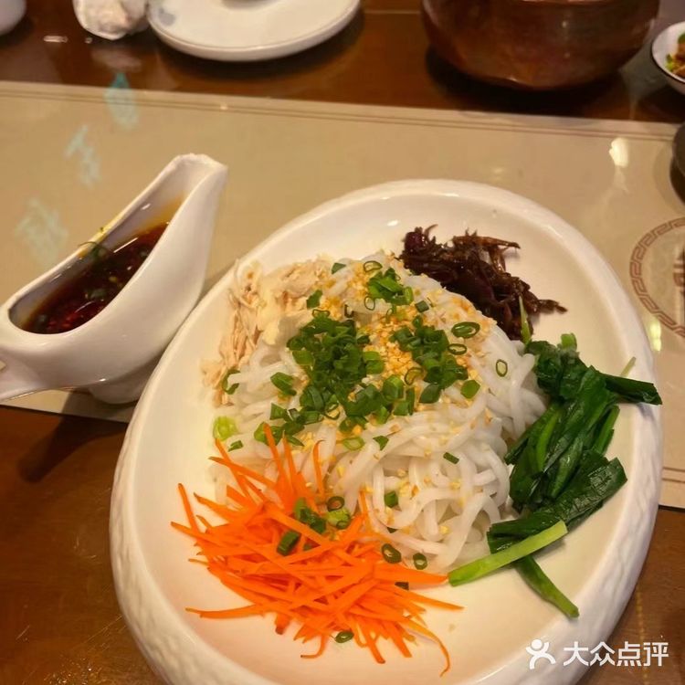 小仙女都爱吃的过桥米线