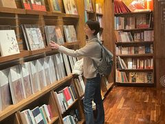 -半山书局(新世纪商城店)