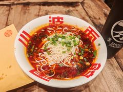 -周小波重庆小面·重庆名小吃(邹容路店)