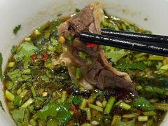 -乡土特色.冷锅鱼.牦牛肉汤锅