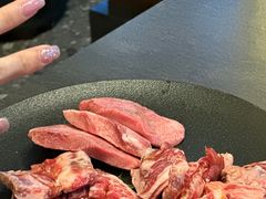 -铭牛烧肉·和牛海鲜自助(高新月牙湖店)