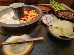 -晓宇重庆火锅(西安荟聚店)