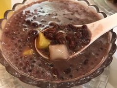 椰奶紅豆沙配芋圓-康瑞甜品