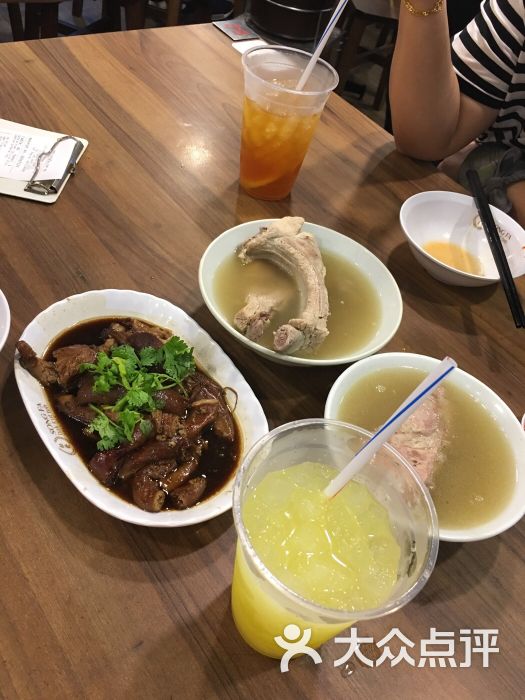 松发肉骨茶(牛车水店)的点评