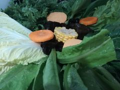 -尚尚仙·酸汤猪手·猪肚鸡火锅(华联万柳购物中心店)